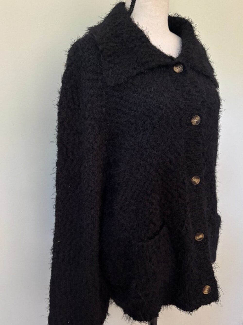 Hayden Los Angeles Fuzzy Popcorn Knit Button-Up Collared Cardigan Large NWT - Picture 2 of 6